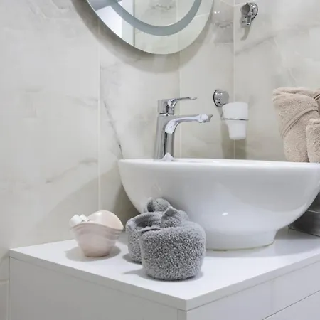 Apartment апартамент за гости ивви-1