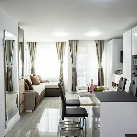 Appartement апартамент за гости ивви-1 *